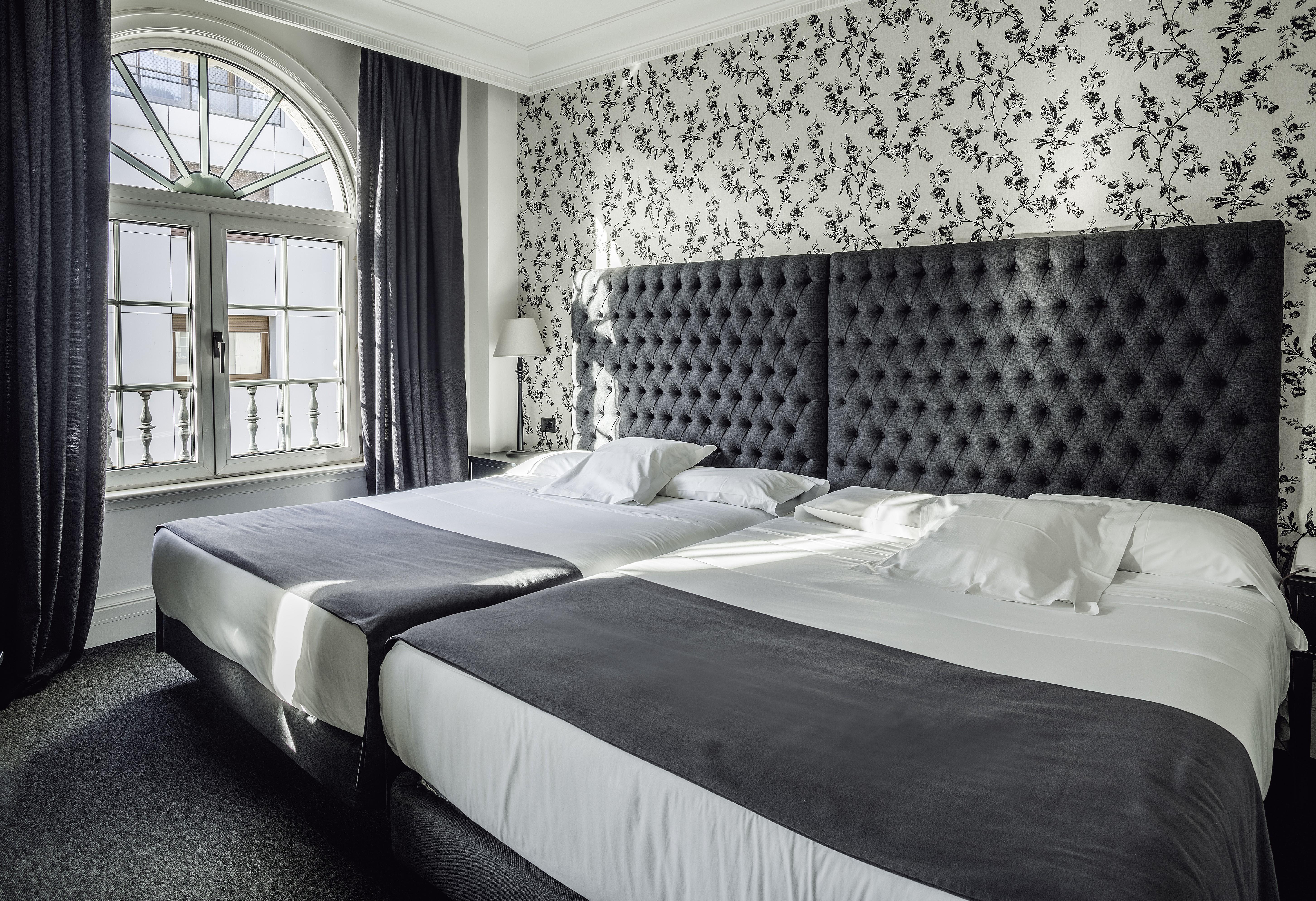 בילבאו Hotel Lopez De Haro מראה חיצוני תמונה A room at the Hotel Axelmannstein