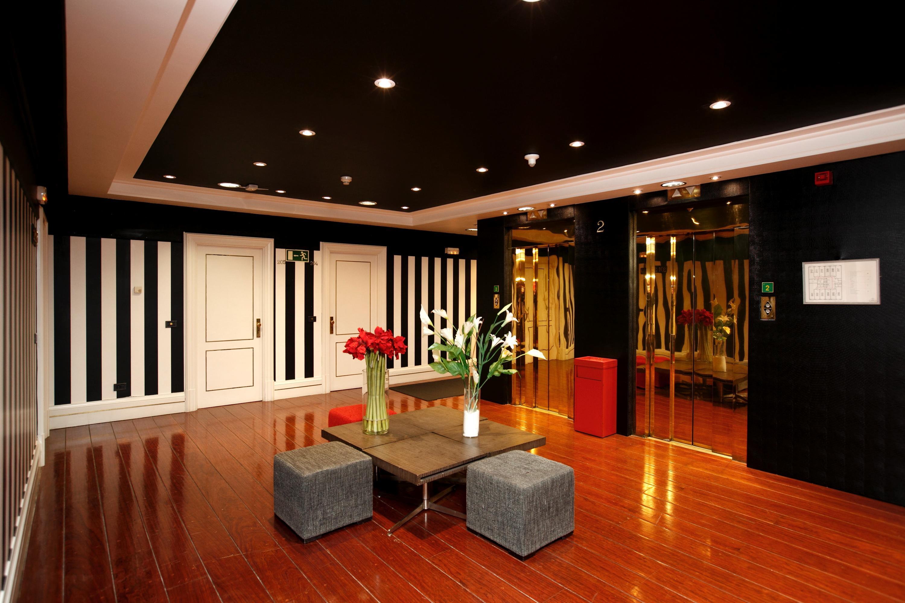 בילבאו Hotel Lopez De Haro מראה חיצוני תמונה Lobby