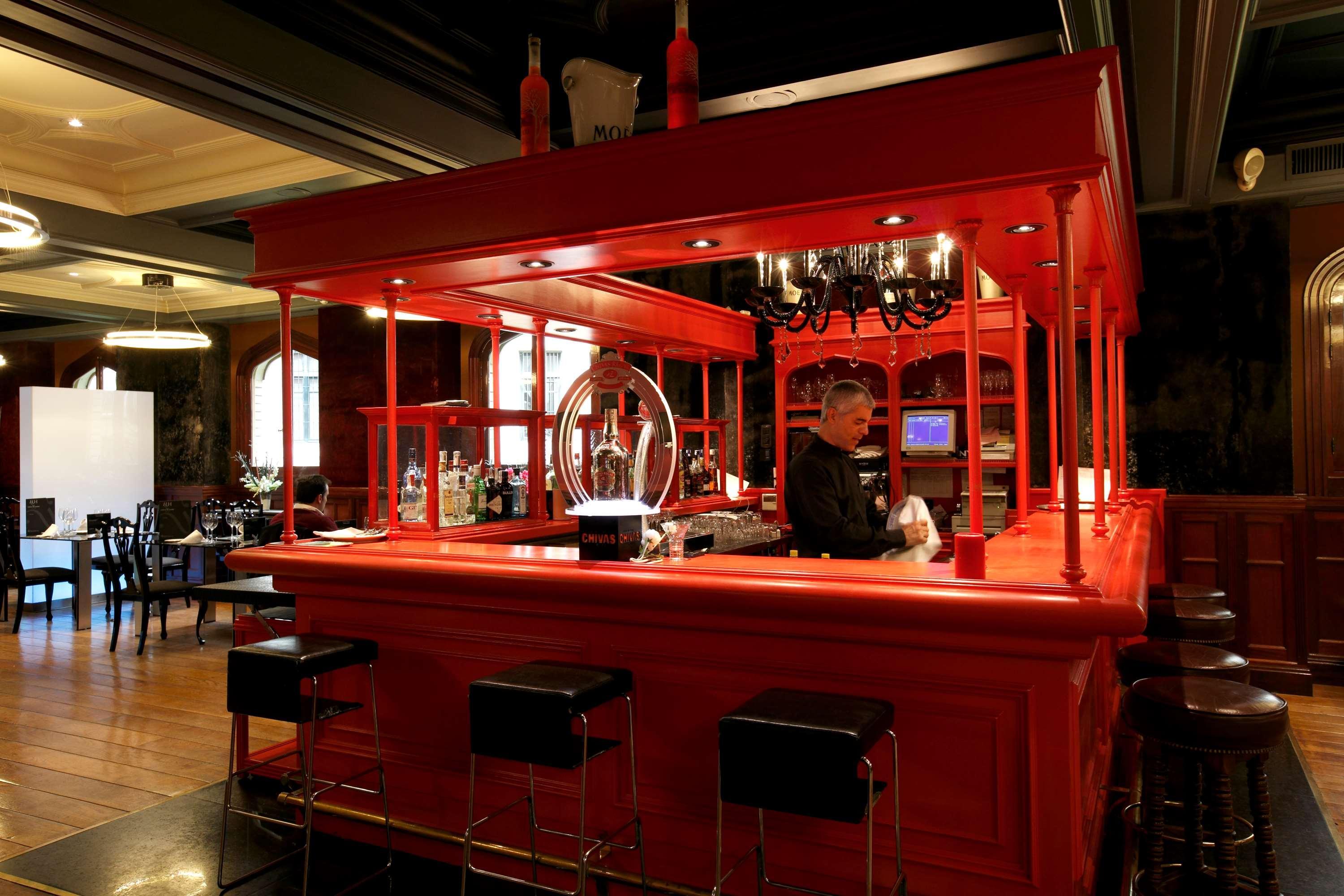בילבאו Hotel Lopez De Haro מראה חיצוני תמונה The bar at the restaurant