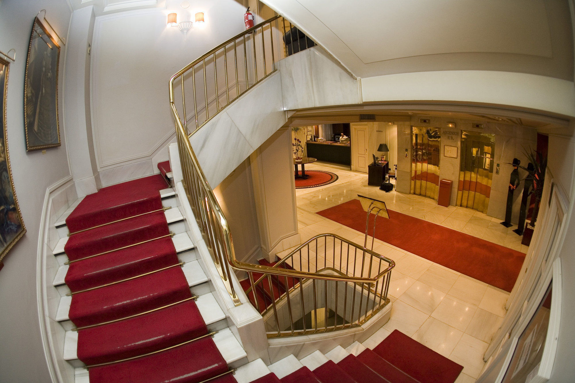 בילבאו Hotel Lopez De Haro מראה פנימי תמונה The lobby of the hotel